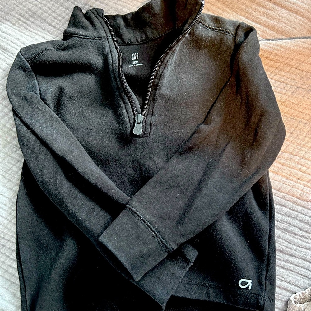 Gap boys shirt EUC